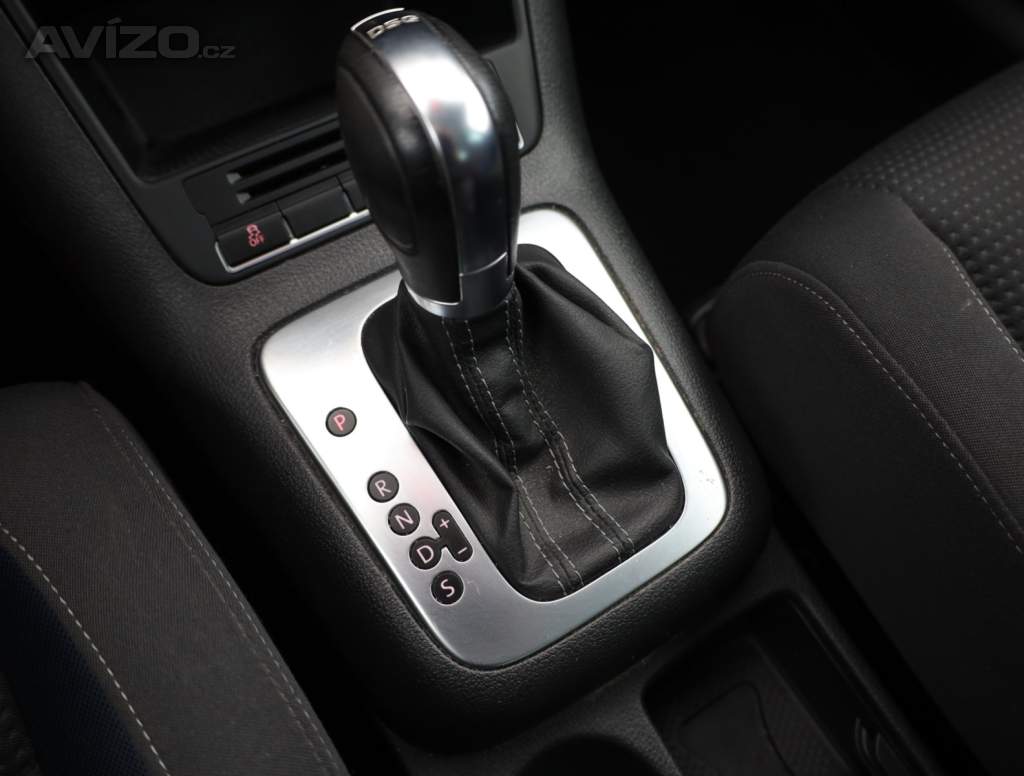 Foto inzerátu Volkswagen Golf 2.0 TDI