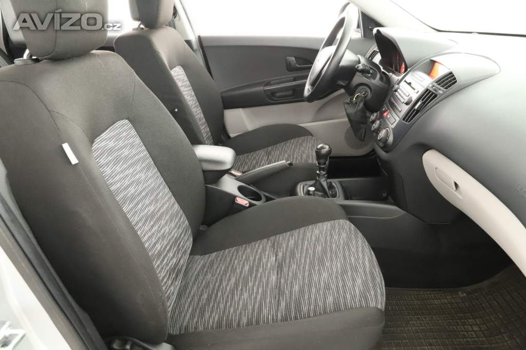 Foto inzerátu Kia Ceed 1.4 CVVT