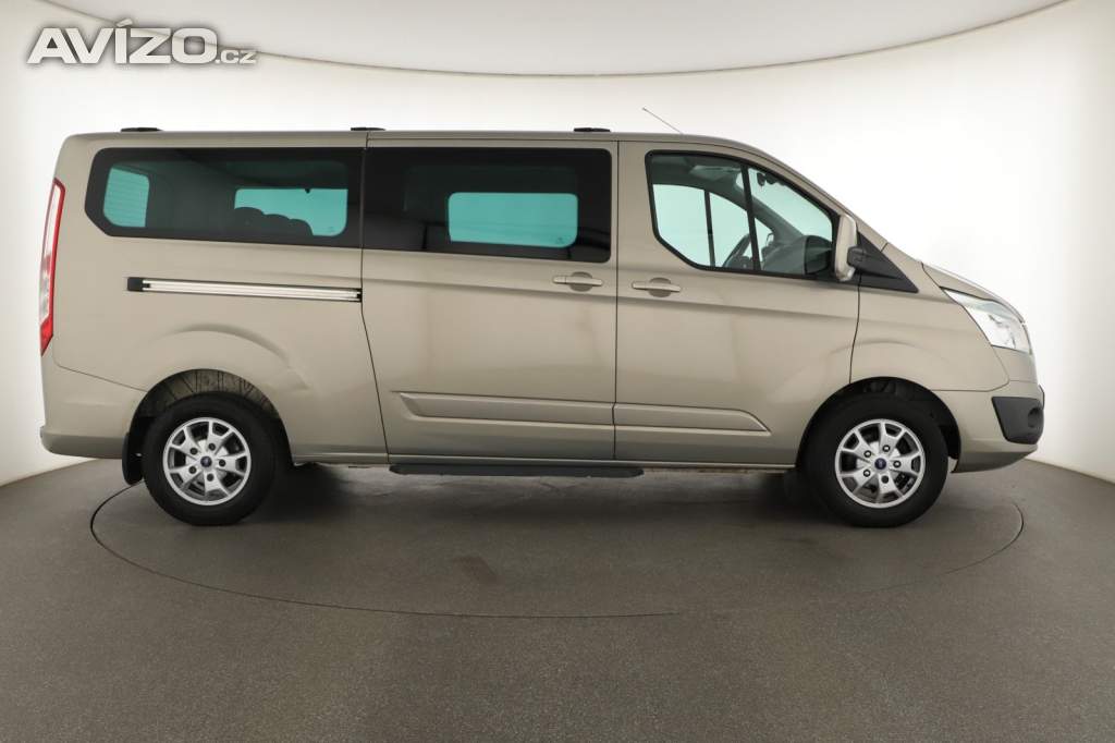 Foto inzerátu Ford Tourneo Custom 2.2 TDCi