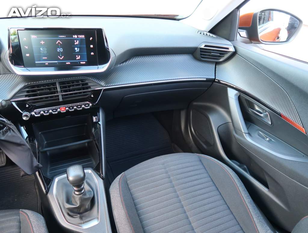 Foto inzerátu Peugeot 2008 1.2 PureTech