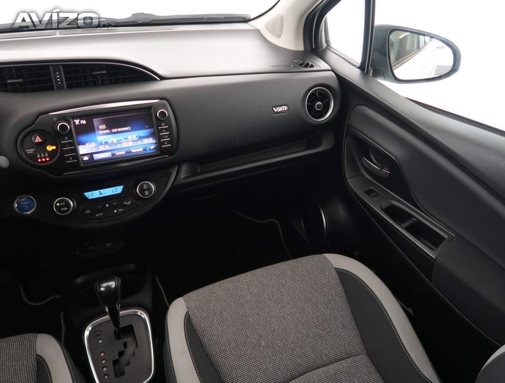 Foto inzerátu Toyota Yaris 1.5 Hybrid