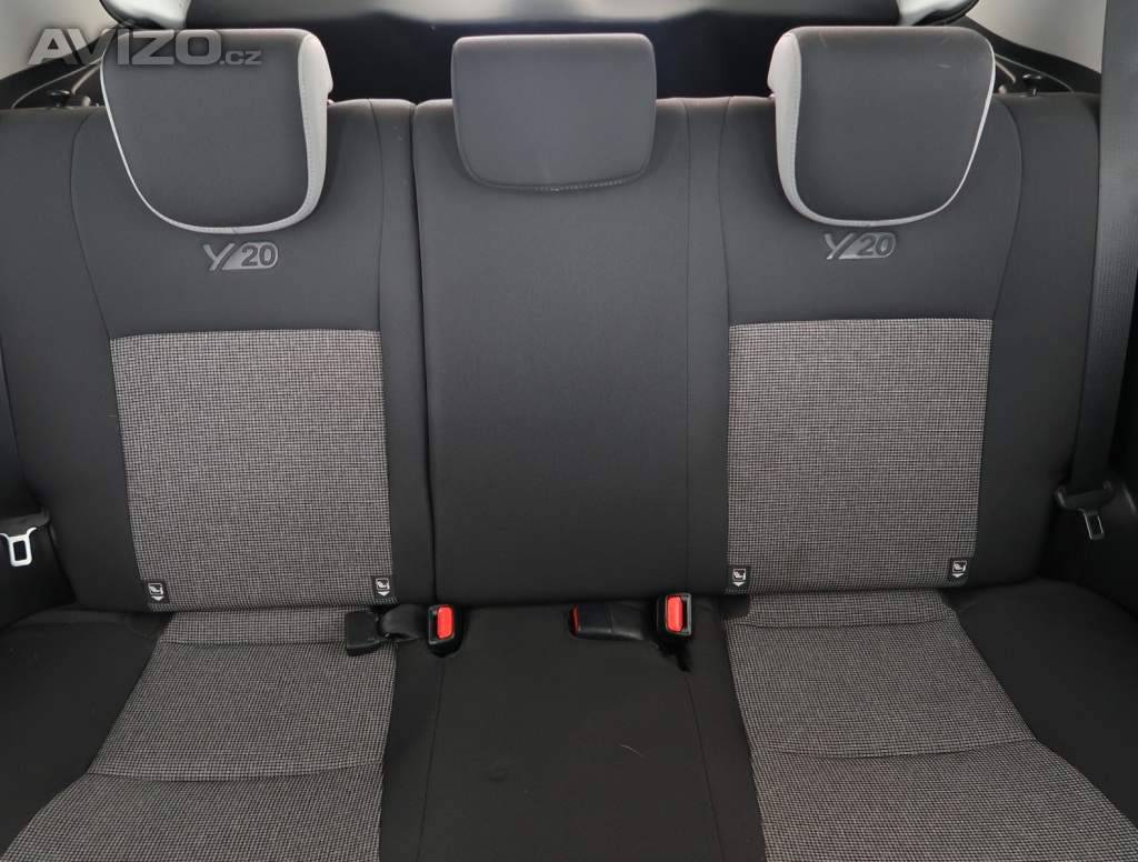 Foto inzerátu Toyota Yaris 1.5 Hybrid