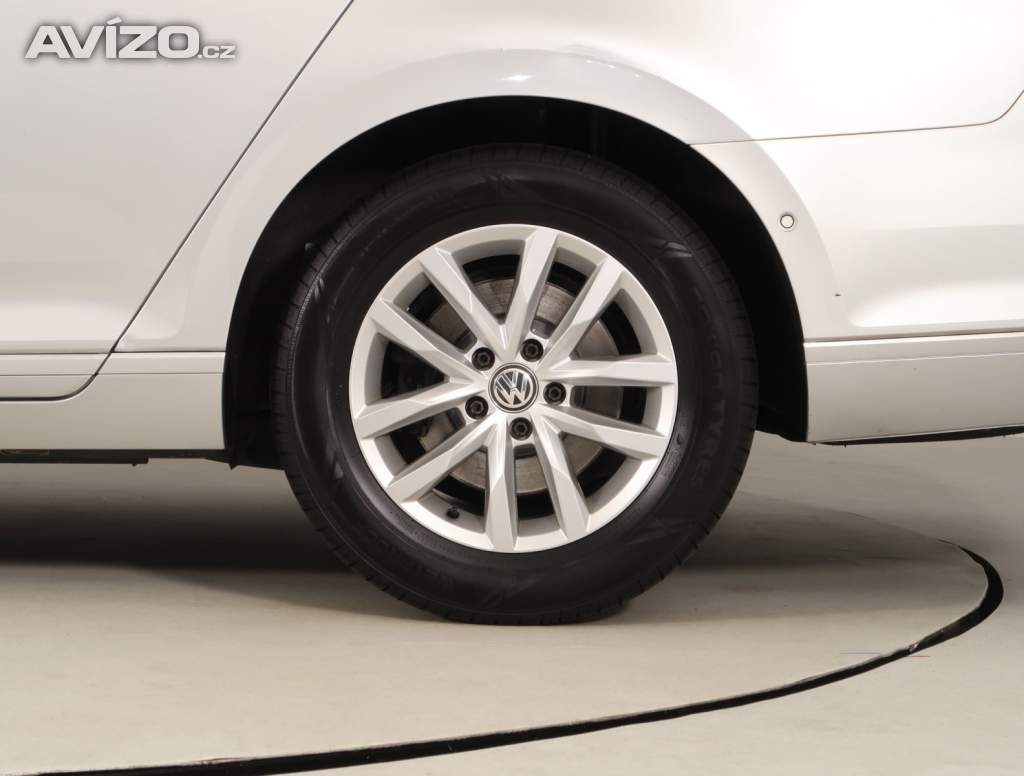 Foto inzerátu Volkswagen Passat 2.0 TDI