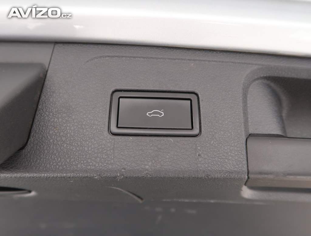 Foto inzerátu Volkswagen Passat 2.0 TDI