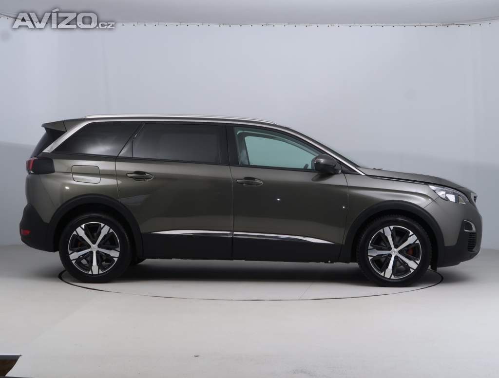 Foto inzerátu Peugeot 5008 PureTech 130