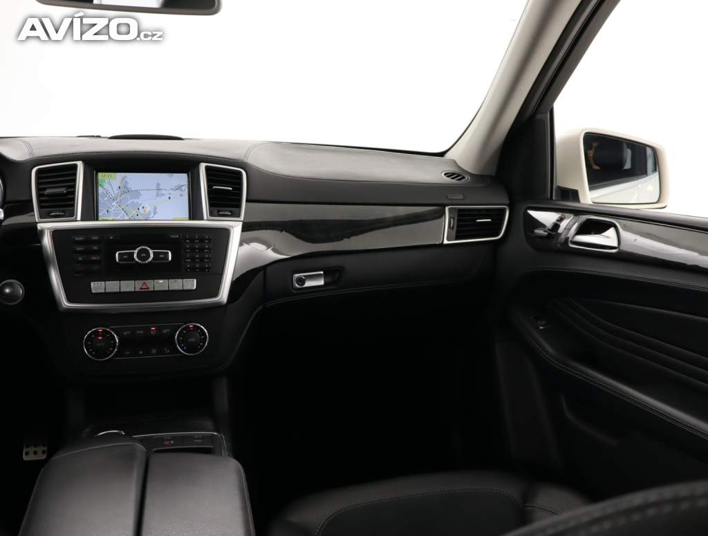 Foto inzerátu Mercedes-Benz ML ML 350 BlueTEC