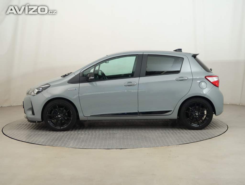 Foto inzerátu Toyota Yaris 1.5 Hybrid