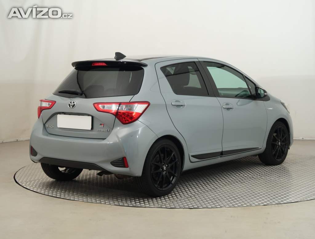 Foto inzerátu Toyota Yaris 1.5 Hybrid