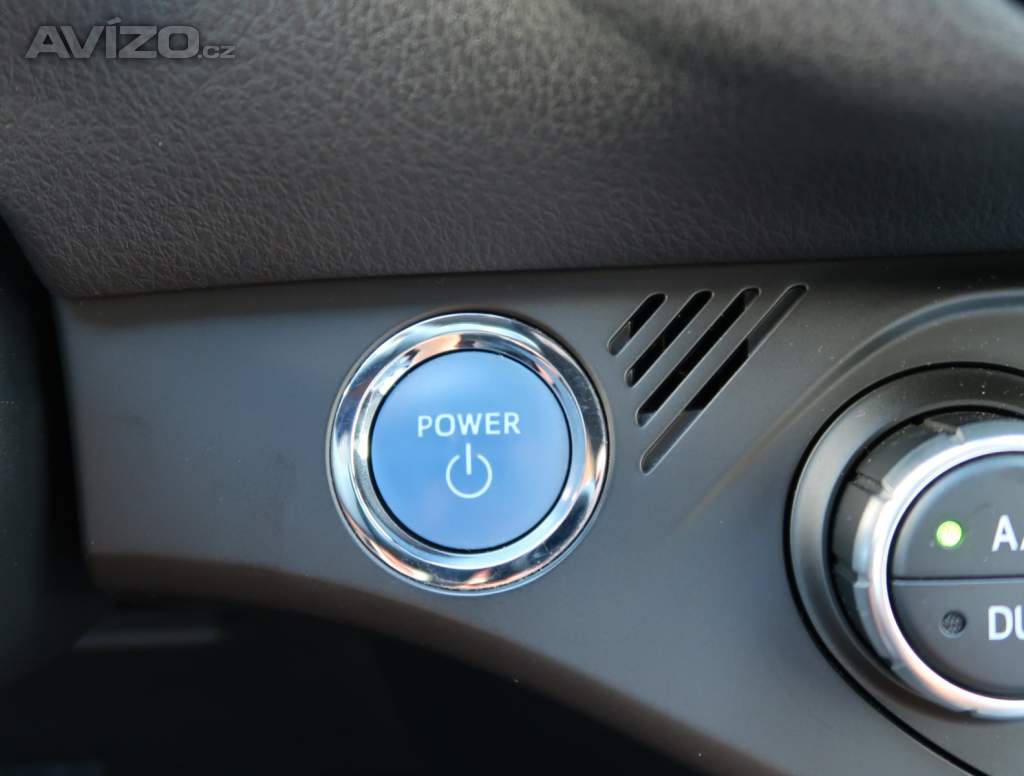 Foto inzerátu Toyota Yaris 1.5 Hybrid