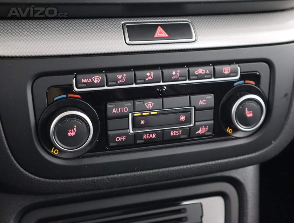 Foto inzerátu Volkswagen Sharan 2.0 TDI