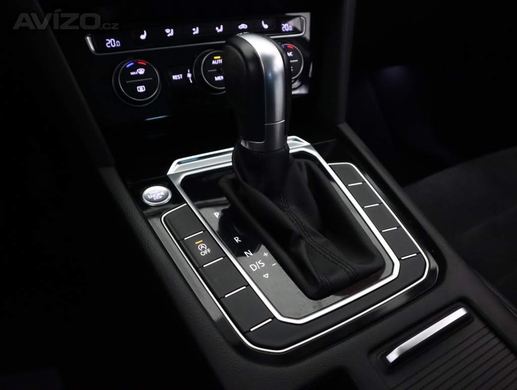 Foto inzerátu Volkswagen Passat 2.0 TDI