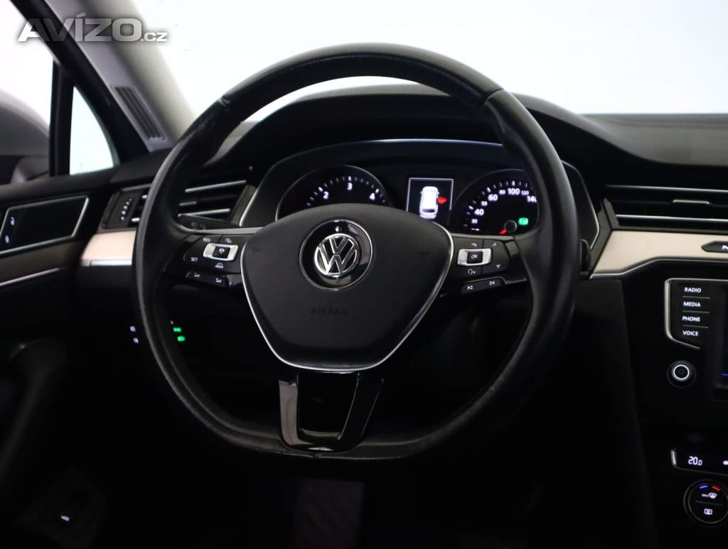 Foto inzerátu Volkswagen Passat 2.0 TDI