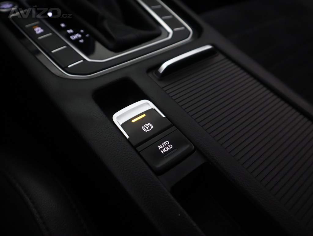 Foto inzerátu Volkswagen Passat 2.0 TDI