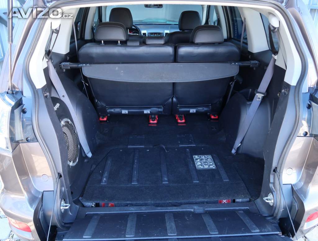 Foto inzerátu Mitsubishi Outlander 2.2 DI-D