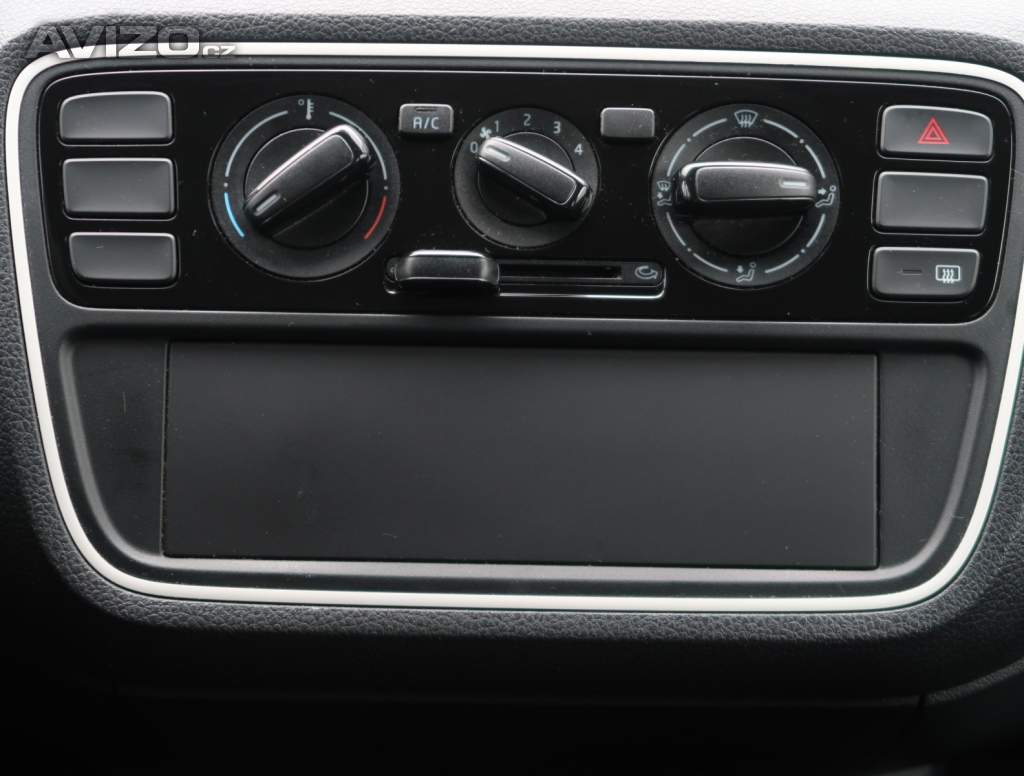 Foto inzerátu Volkswagen Up! 1.0 MPI