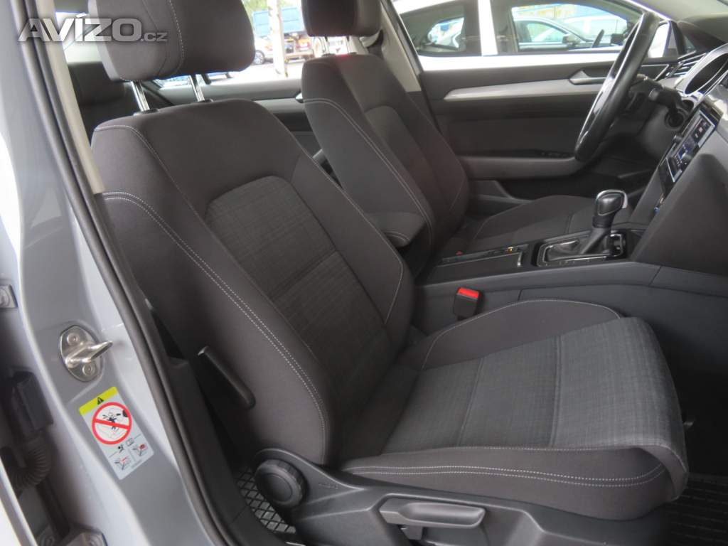 Foto inzerátu Volkswagen Passat 1.5 TSI