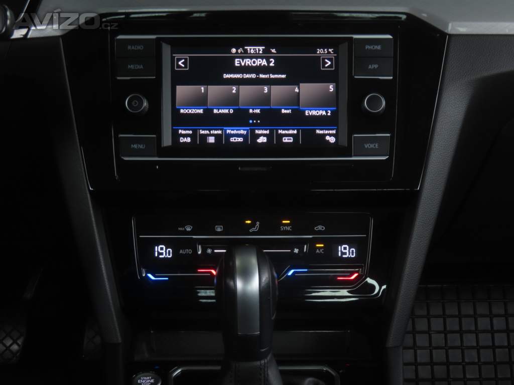 Foto inzerátu Volkswagen Passat 1.5 TSI