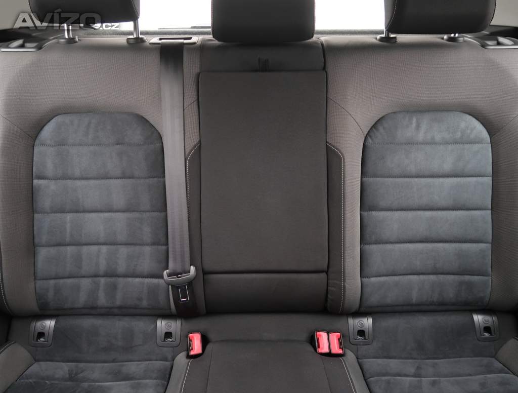 Foto inzerátu Volkswagen Golf 1.6 TDI