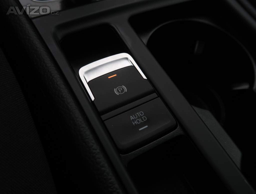 Foto inzerátu Volkswagen Golf 1.6 TDI