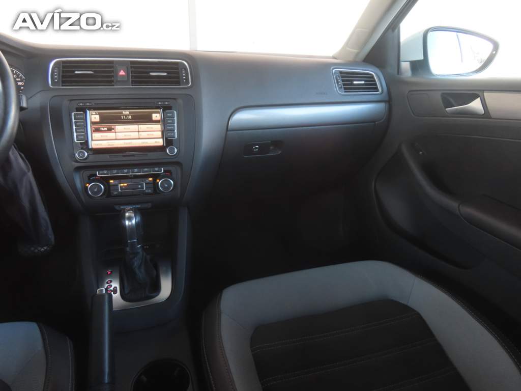 Foto inzerátu Volkswagen Jetta 1.6 TDI