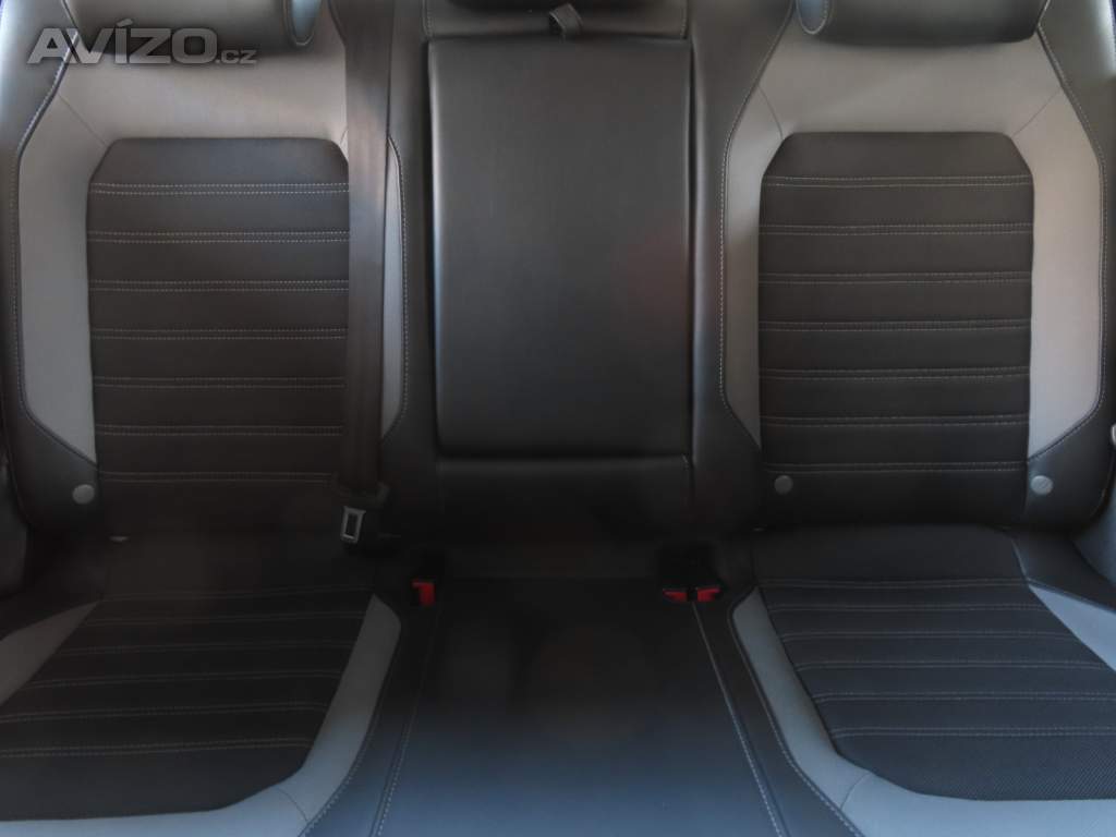 Foto inzerátu Volkswagen Jetta 1.6 TDI