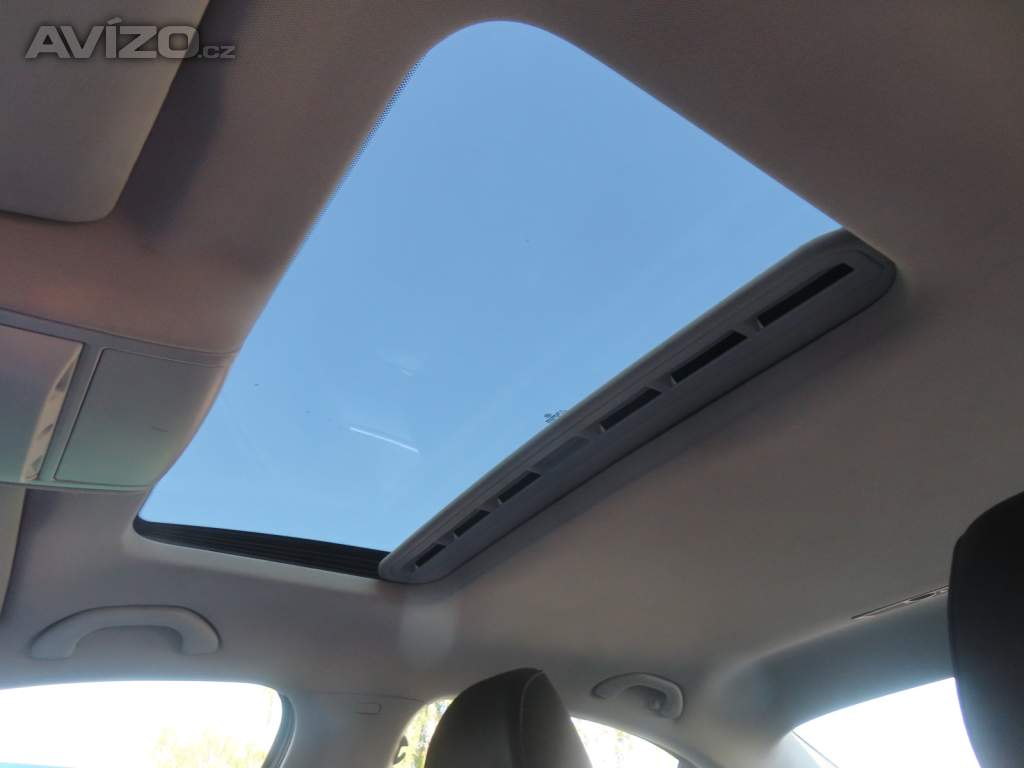 Foto inzerátu Volkswagen Jetta 1.6 TDI