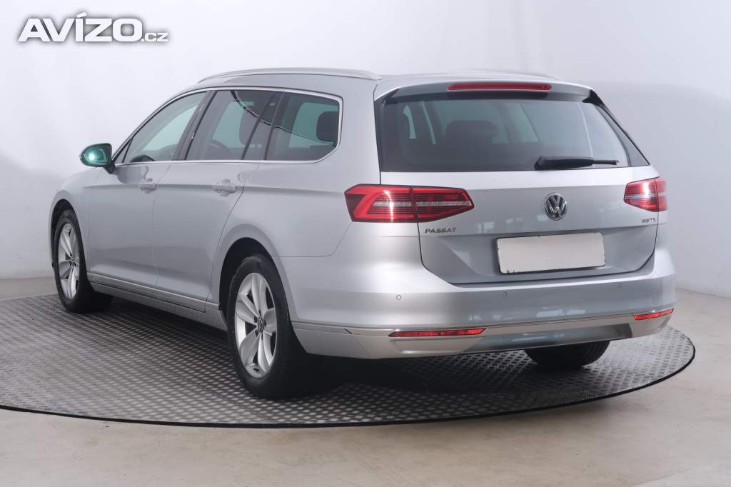 Foto inzerátu Volkswagen Passat 2.0 TDI