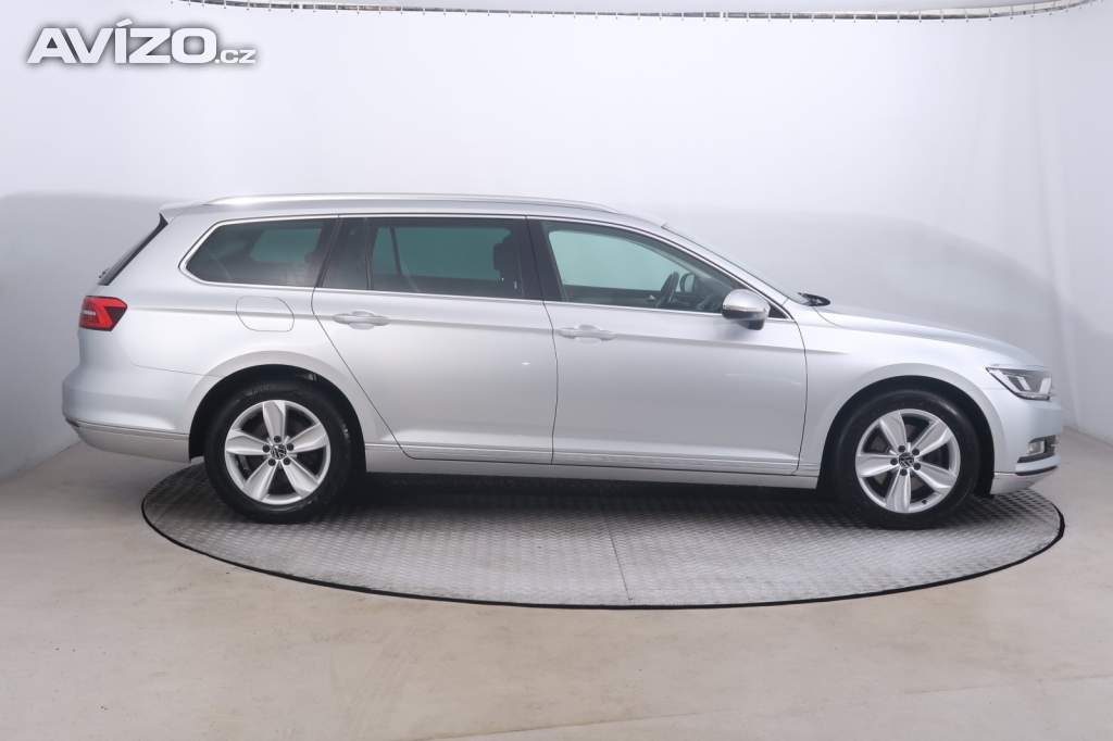 Foto inzerátu Volkswagen Passat 2.0 TDI