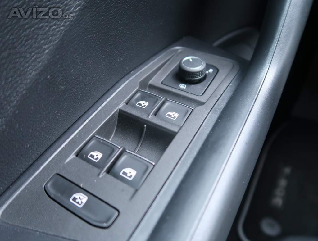 Foto inzerátu Volkswagen T-Roc 1.0 TSI