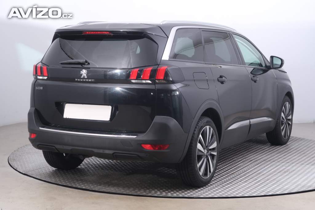 Foto inzerátu Peugeot 5008 PureTech 130
