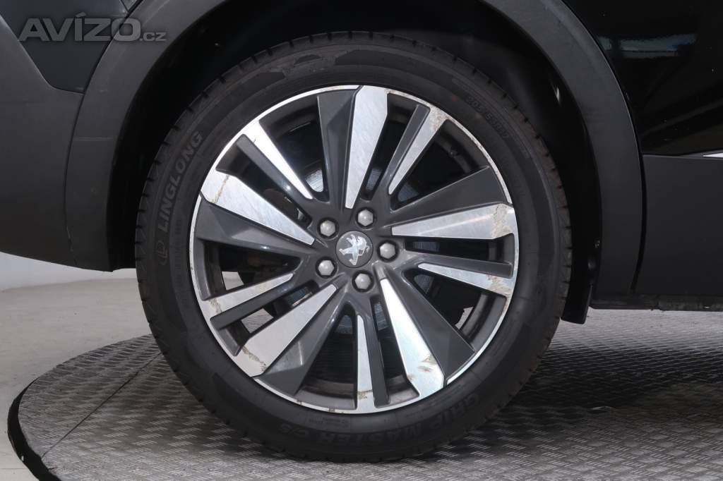 Foto inzerátu Peugeot 5008 PureTech 130