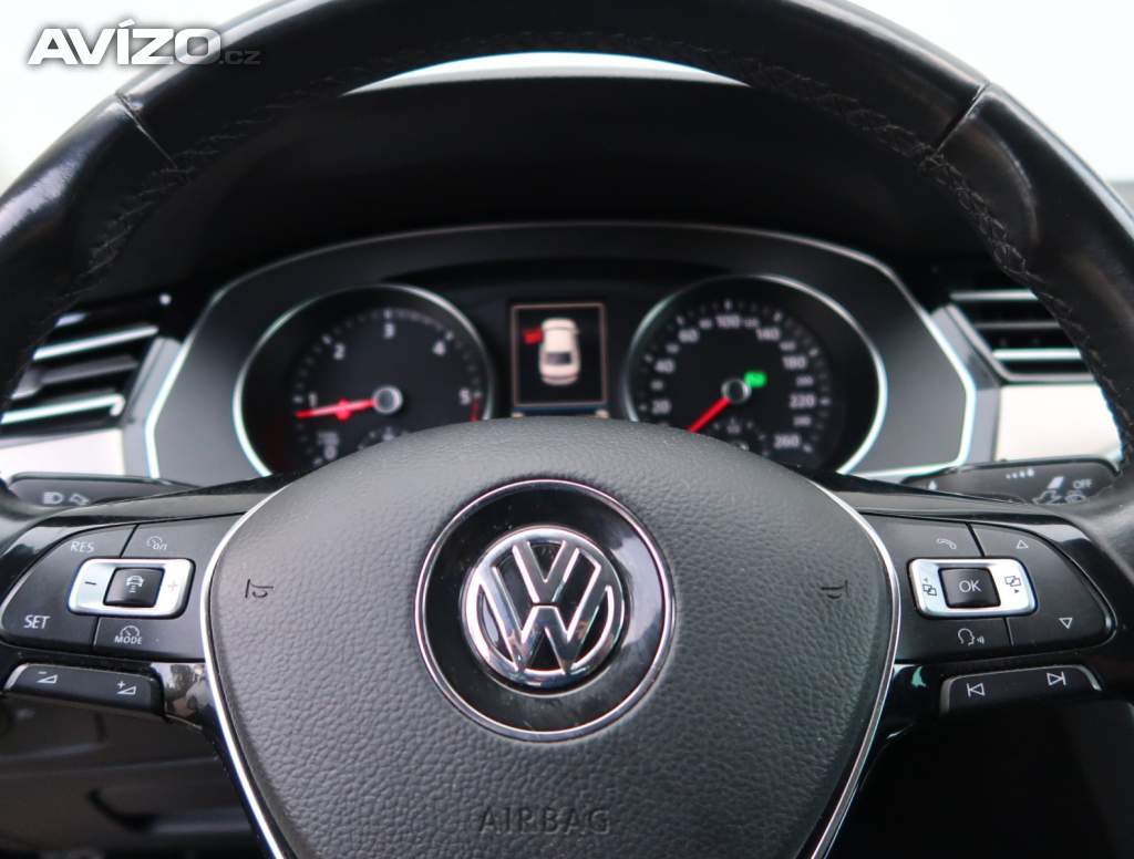 Foto inzerátu Volkswagen Passat 2.0 TDI