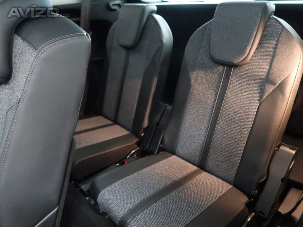 Foto inzerátu Peugeot 5008 PureTech 130