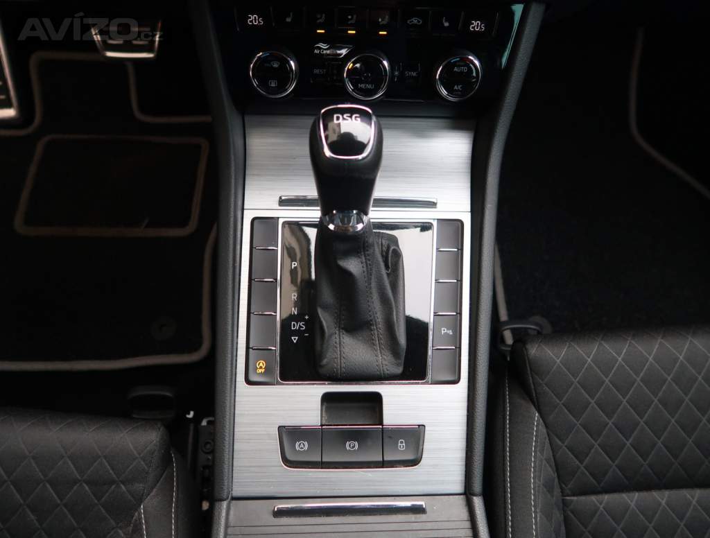 Foto inzerátu Škoda Superb 2.0 TDI