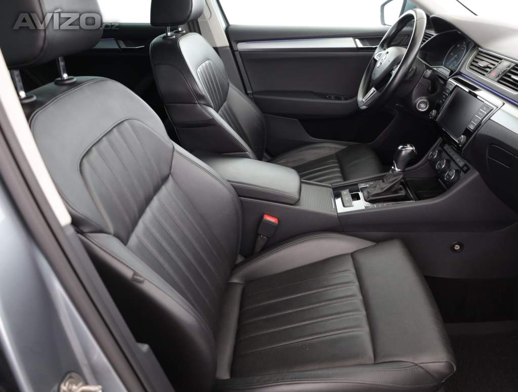 Foto inzerátu Škoda Superb 2.0 TDI