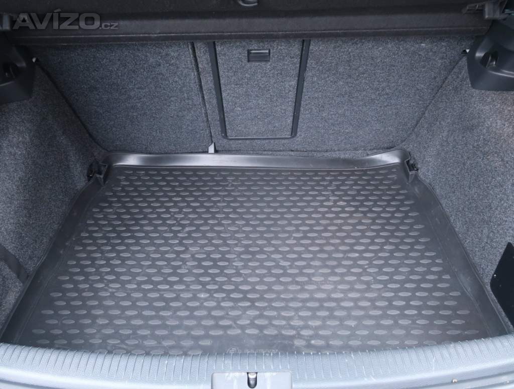 Foto inzerátu Volkswagen Golf 1.2 TSI