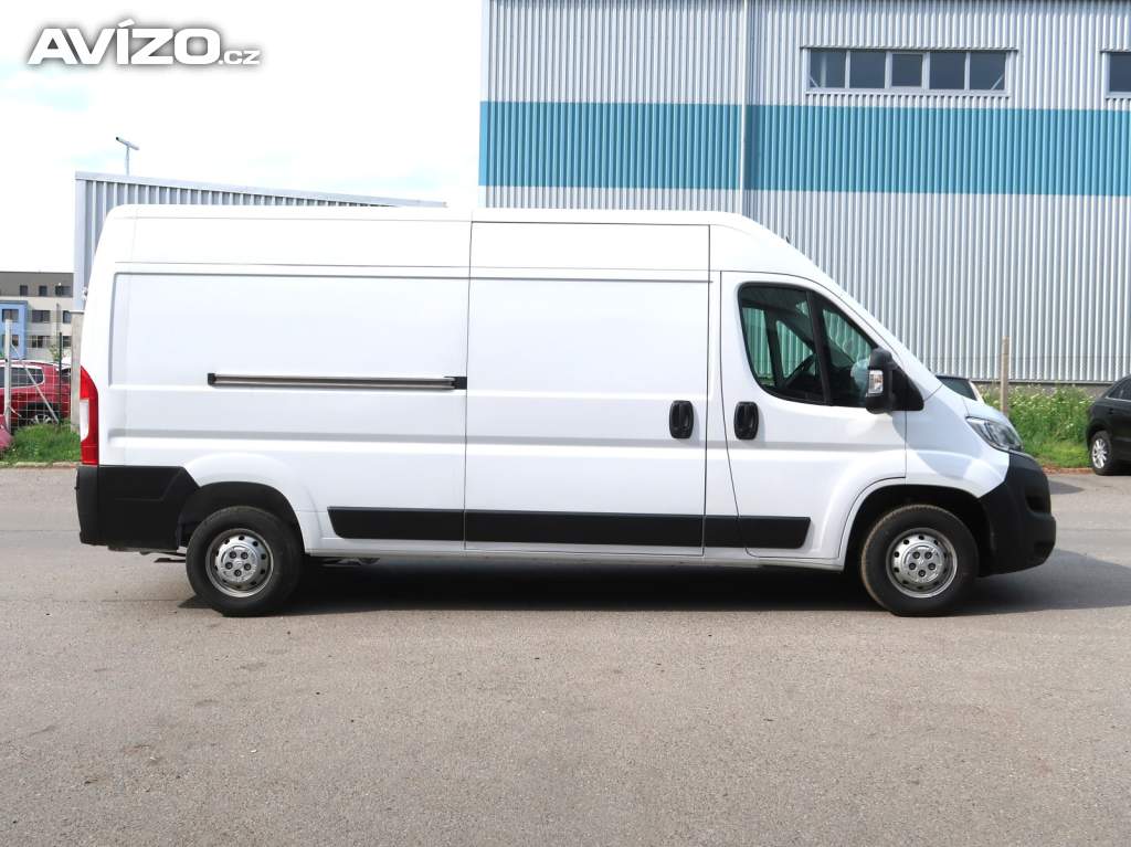 Foto inzerátu Citroën Jumper 2.2 BlueHDi