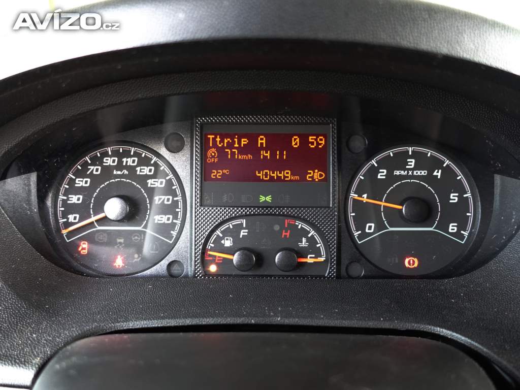 Foto inzerátu Citroën Jumper 2.2 BlueHDi