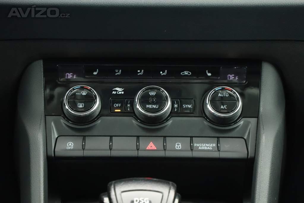 Foto inzerátu Škoda Karoq 1.5 TSI