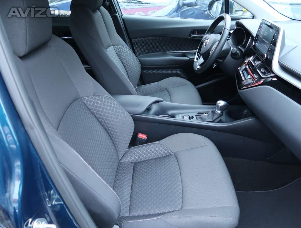 Foto inzerátu Toyota C-HR 1.8 Hybrid