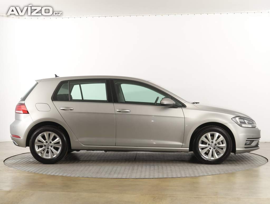 Foto inzerátu Volkswagen Golf 1.6 TDI