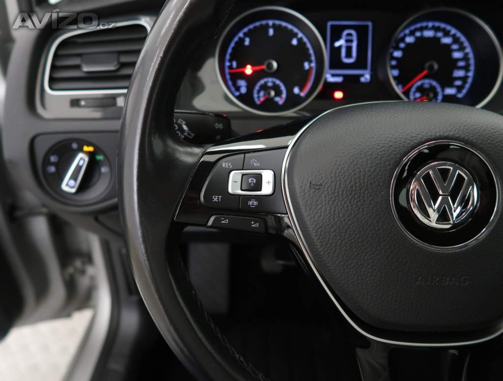 Foto inzerátu Volkswagen Golf 1.6 TDI