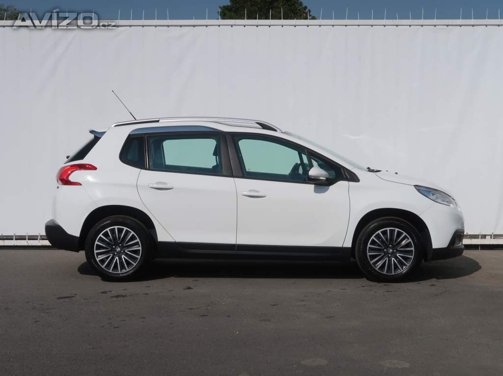 Foto inzerátu Peugeot 2008 1.2 PureTech