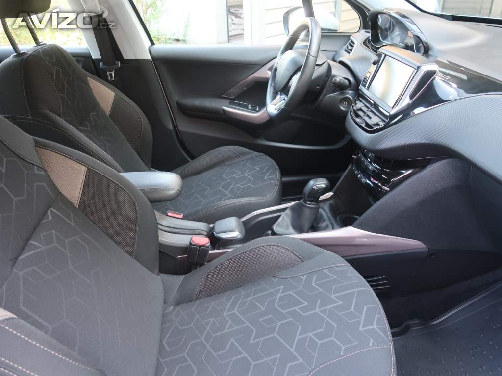 Foto inzerátu Peugeot 2008 1.2 PureTech