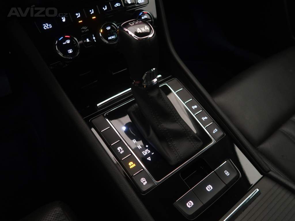 Foto inzerátu Škoda Superb 2.0 TDI