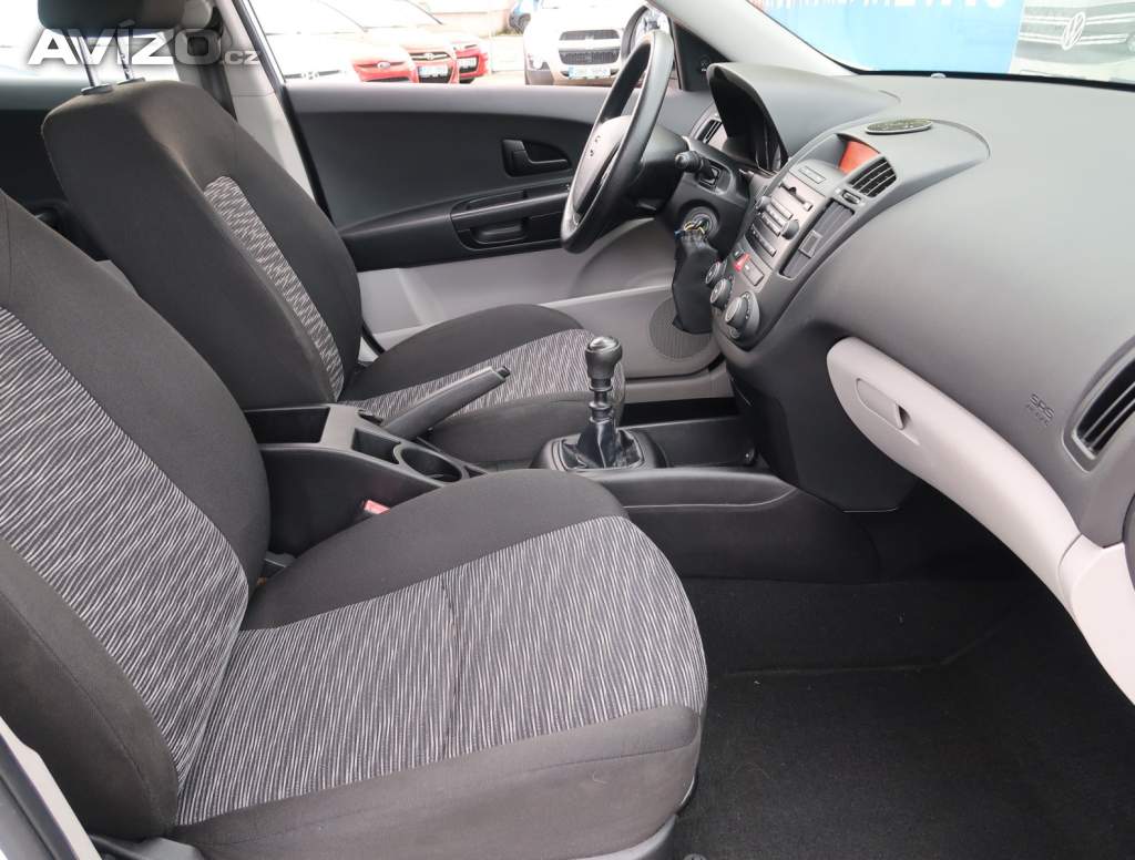 Foto inzerátu Kia Ceed 1.4 CVVT