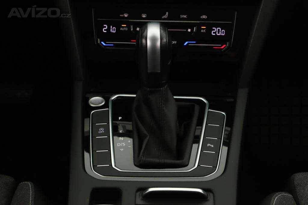 Foto inzerátu Volkswagen Passat 2.0 TDI