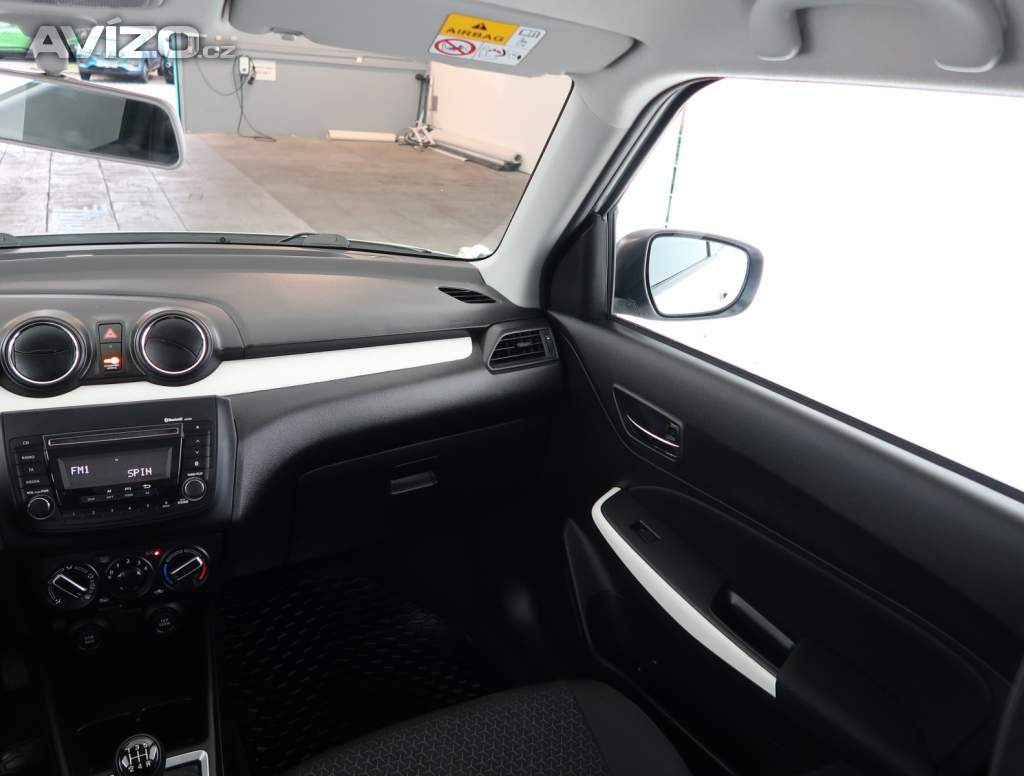 Foto inzerátu Suzuki Swift 1.2 SHVS