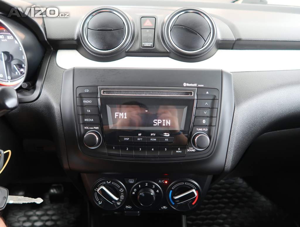 Foto inzerátu Suzuki Swift 1.2 SHVS