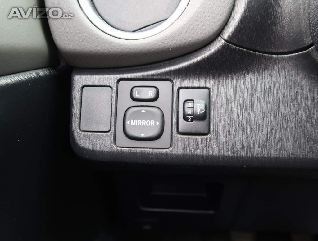 Foto inzerátu Toyota Yaris 1.33 Dual VVT-i